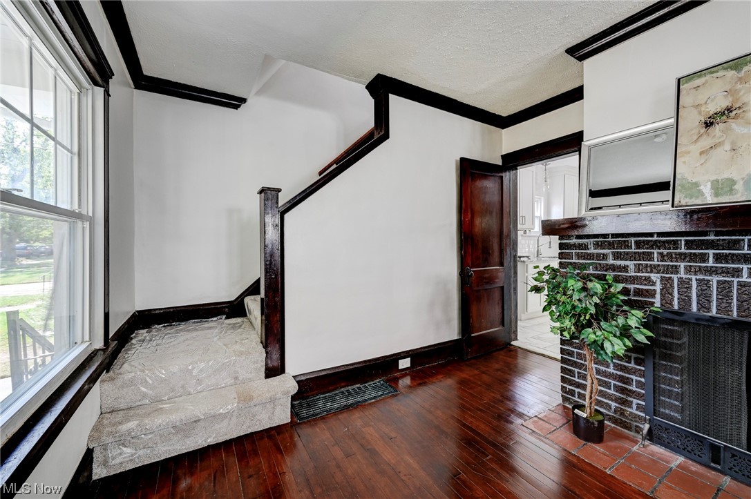 4464 Broadale Road Cleveland, OH 44109 - Photo 15 of 26 Gallery Image 15