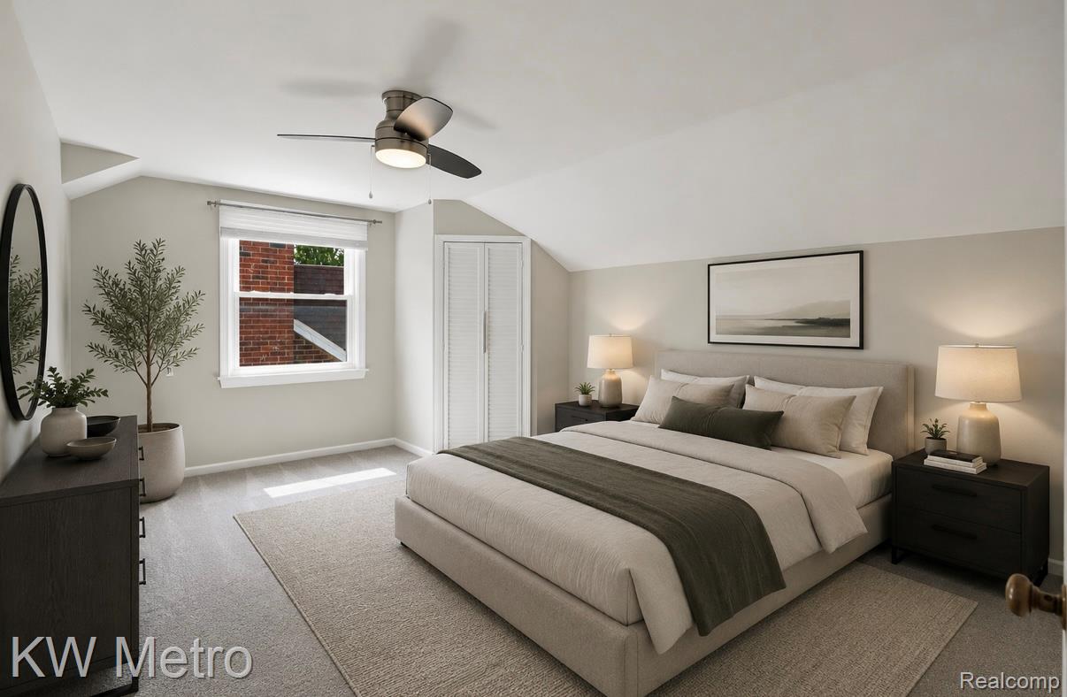 1458 Hampton Road Grosse Pointe, MI 48236 - Photo 20 of 43 Angled ceilings define this bedroom, featuring light wall tones and carpeted flooring