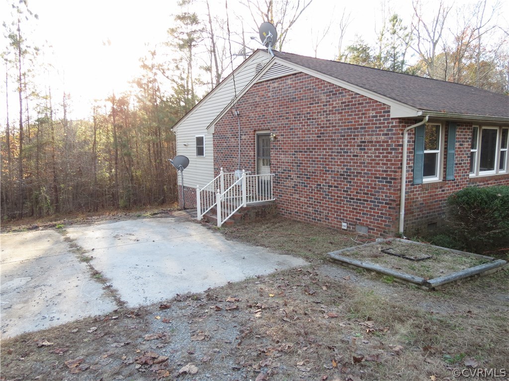 9816 Old Church Road New Kent, VA 23124 - Photo 15 of 17 LEFT SIDE