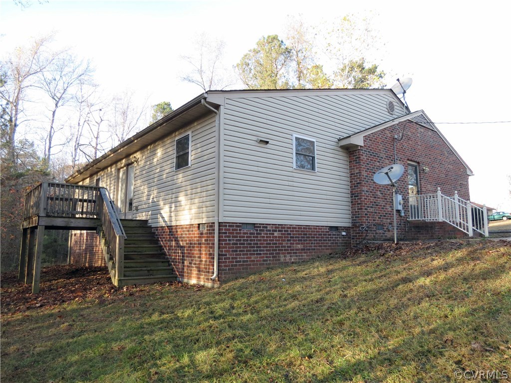 9816 Old Church Road New Kent, VA 23124 - Photo 16 of 17 REAR