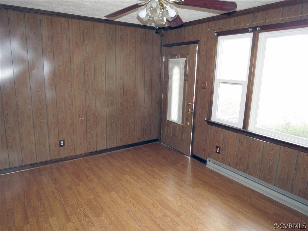9816 Old Church Road New Kent, VA 23124 - Photo 9 of 17 LIVING ROOM, LAMINATE FLOORING