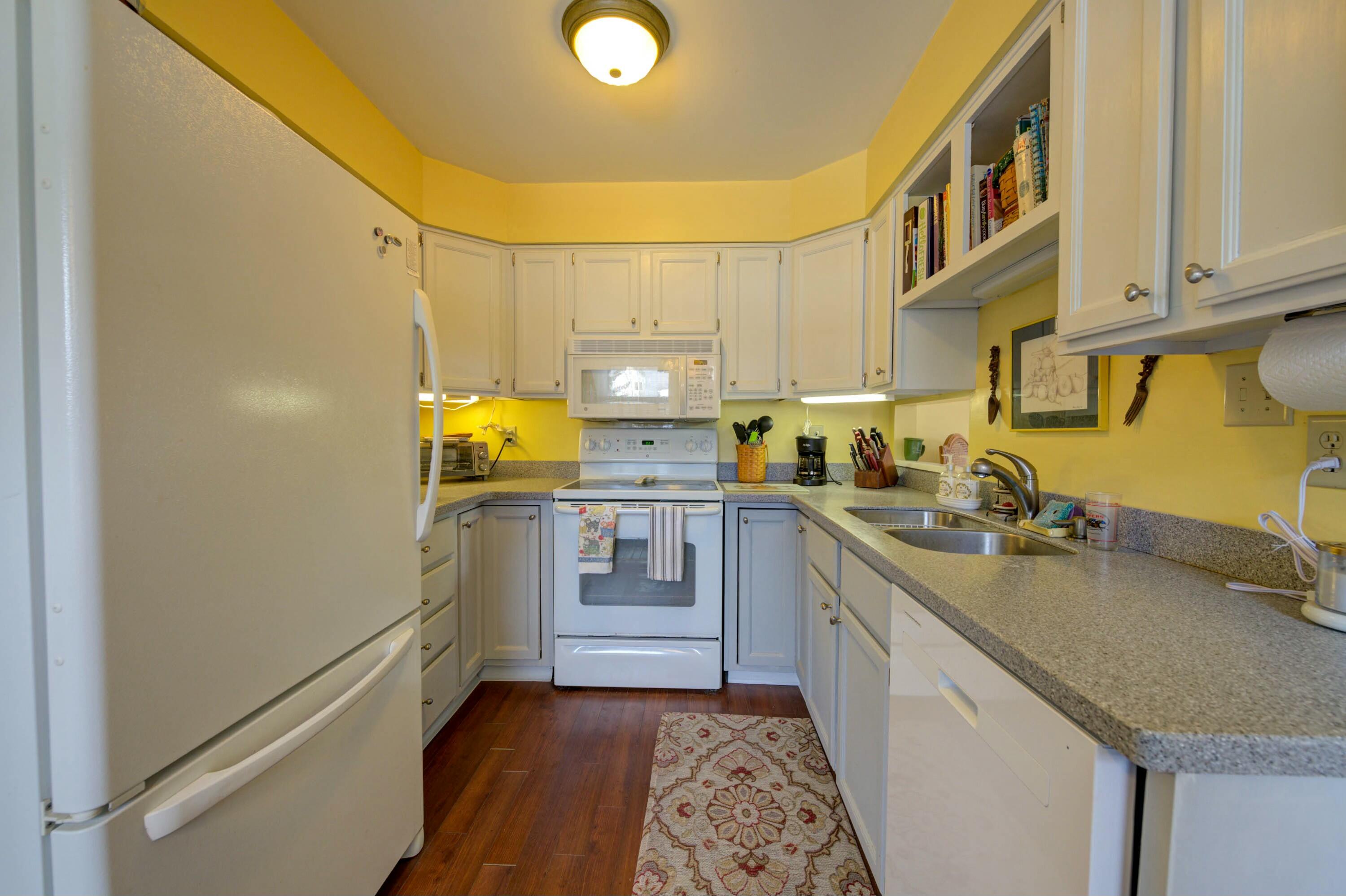 65 Pine Point Road, Unit 3 Scarborough, ME 04074 - Photo 15 of 23 tempImageybzbcT