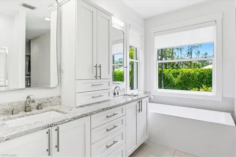 $1,590,000 | 4641 1st Avenue Southwest, Naples, FL 34119