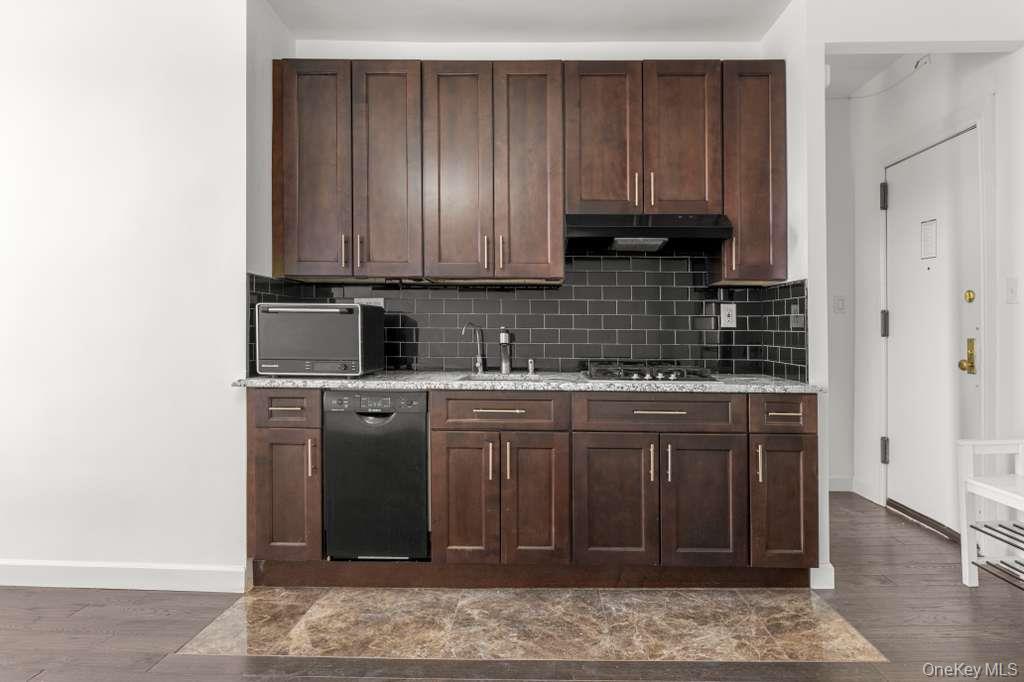 7101 Colonial Road, Unit L5D Brooklyn, NY 11209 - Photo 4 of 12
