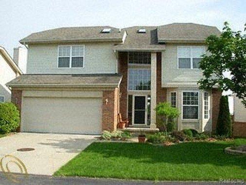 3297 Silverbrook Drive Rochester, MI 48306 - Photo 1 of 16 3297 Silverbrook Drive