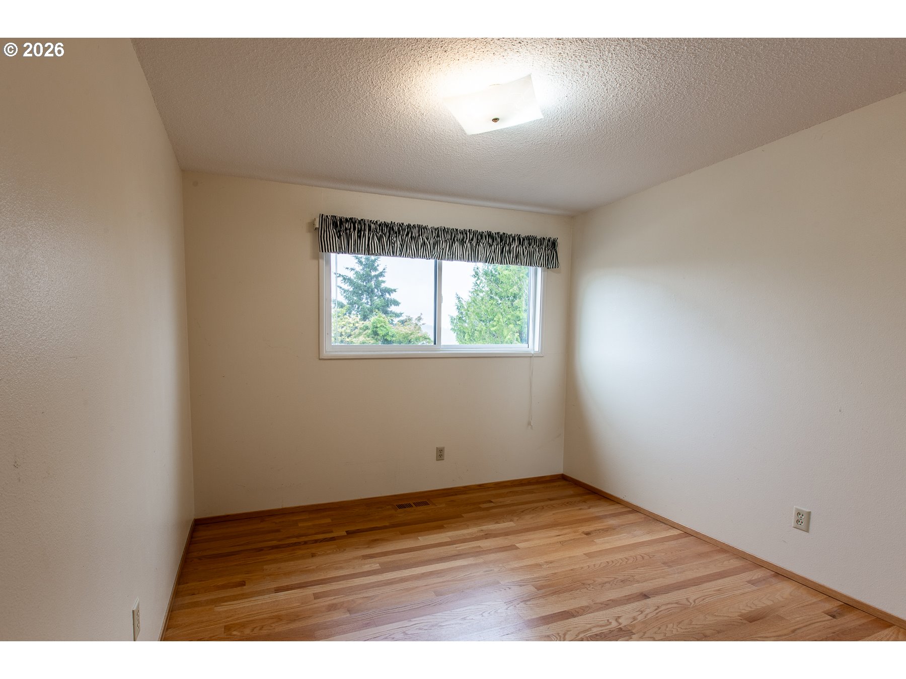 3985 University Street Eugene, OR 97405 - Photo 19 of 46
