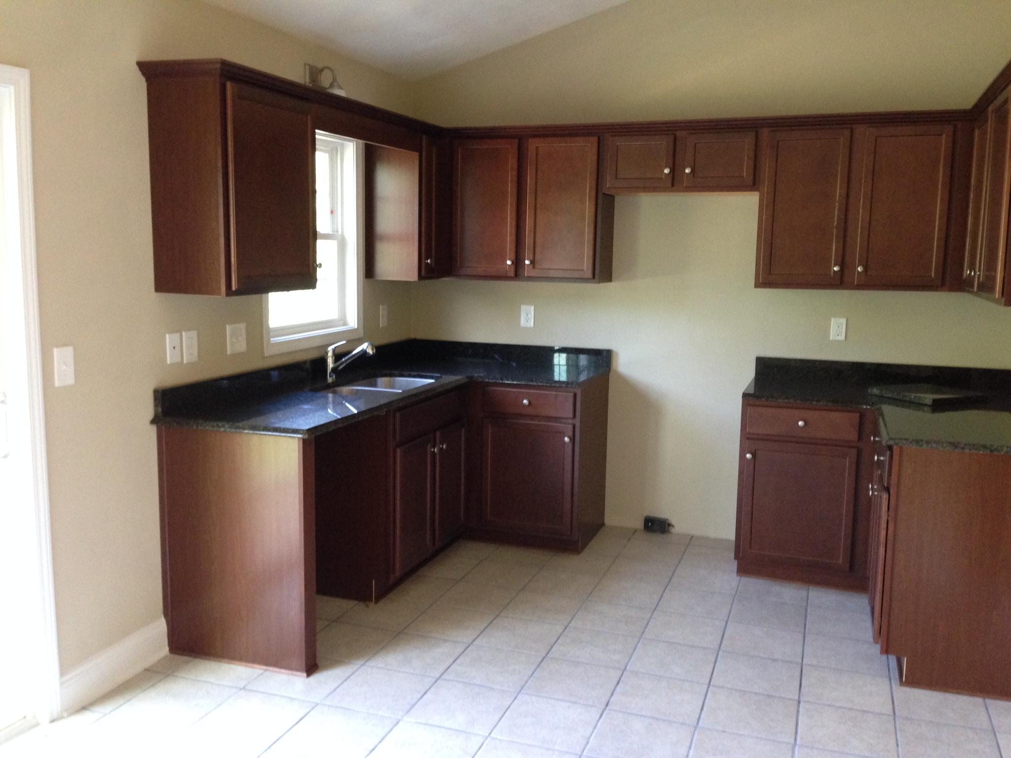 1330 Pleasant Road Southeast Roanoke, VA 24014 - Photo 2 of 2 1330 Pleasant Road 6.15 kitchen