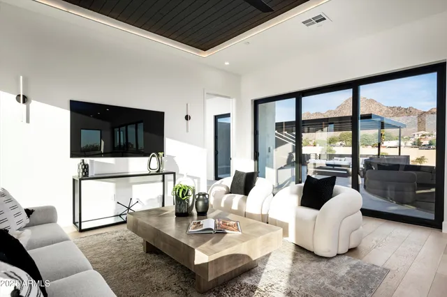 $2,795,000 | 1831 East Palmaire Avenue, Phoenix, AZ 85020