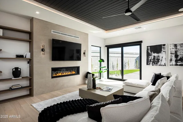 $2,795,000 | 1831 East Palmaire Avenue, Phoenix, AZ 85020