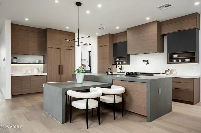 $2,795,000 | 1831 East Palmaire Avenue, Phoenix, AZ 85020