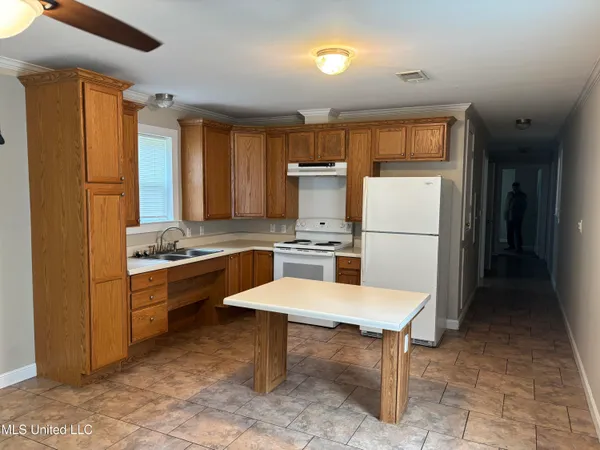 $925 | 7316 Francis Drive, Gautier, MS 39553