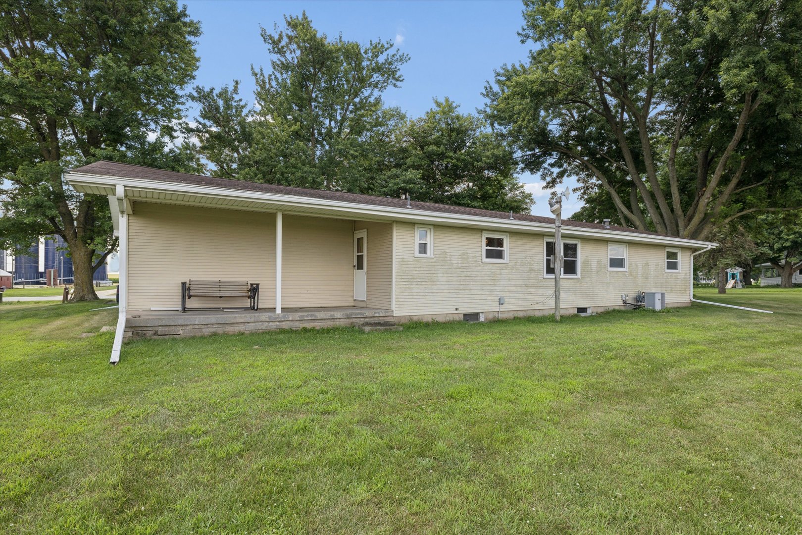 6070 Garden Plain Road Fulton, IL 61252 - Photo 8 of 43 Gallery Image 8