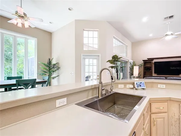 $2,400 | 6818 Southwest 113th Place, Ocala, FL 34476