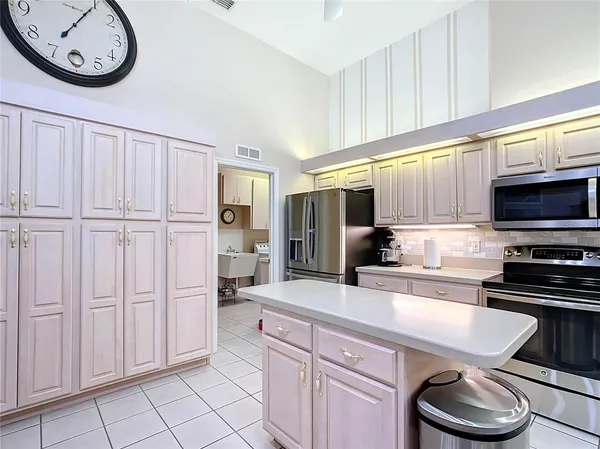 $2,400 | 6818 Southwest 113th Place, Ocala, FL 34476