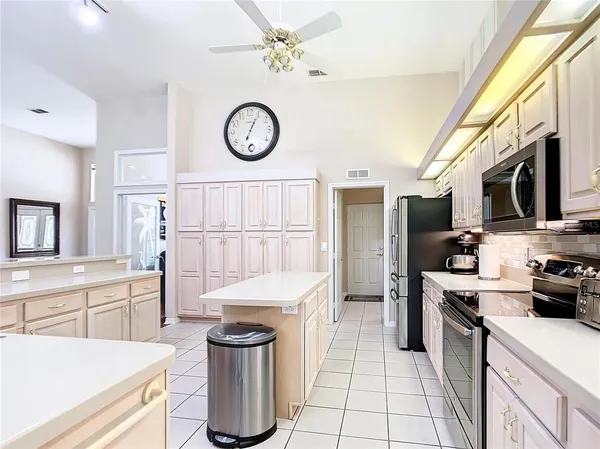 $2,400 | 6818 Southwest 113th Place, Ocala, FL 34476