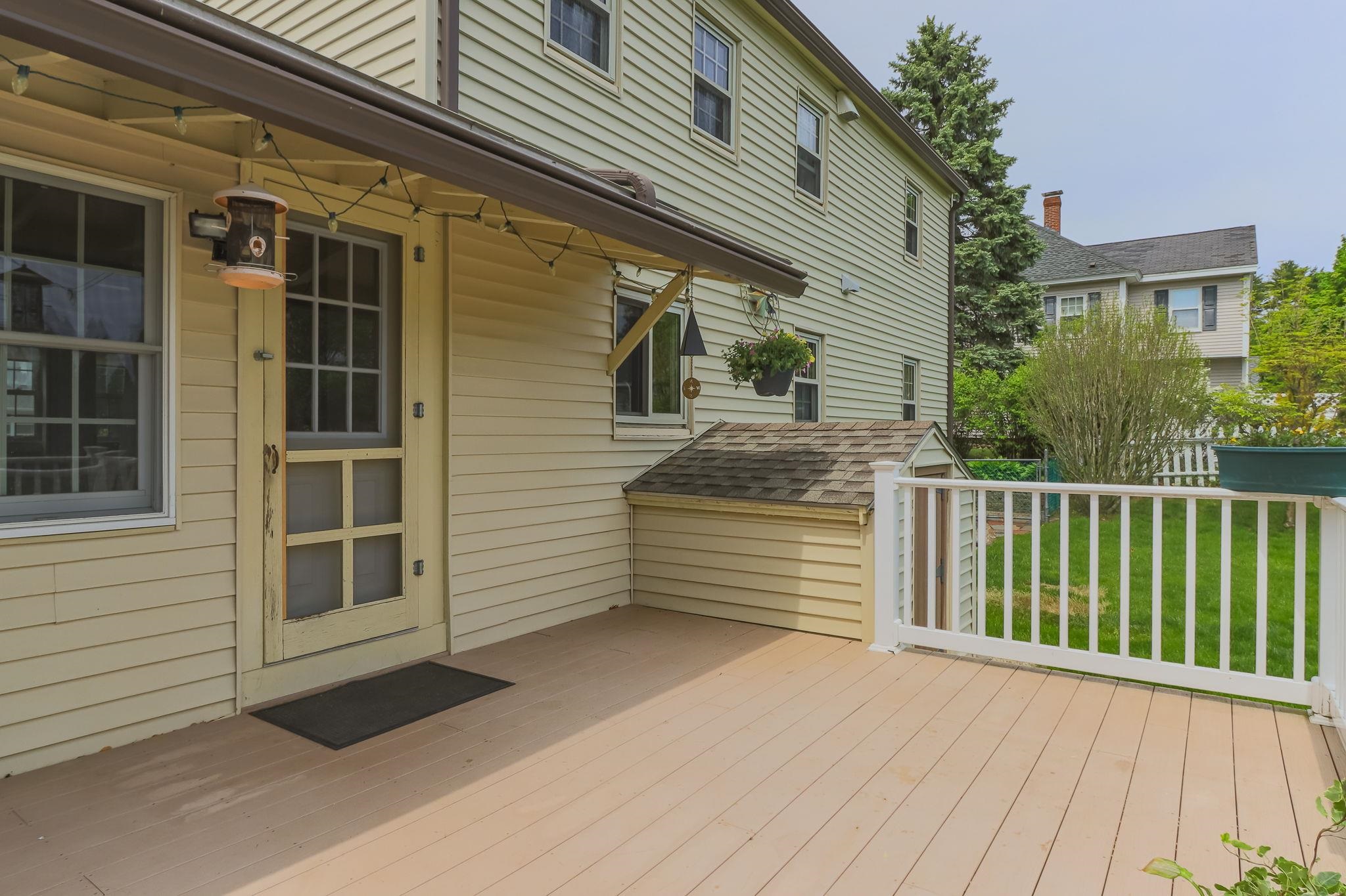 39 Dearborn Avenue Hampton, NH 03842 - Photo 7 of 48