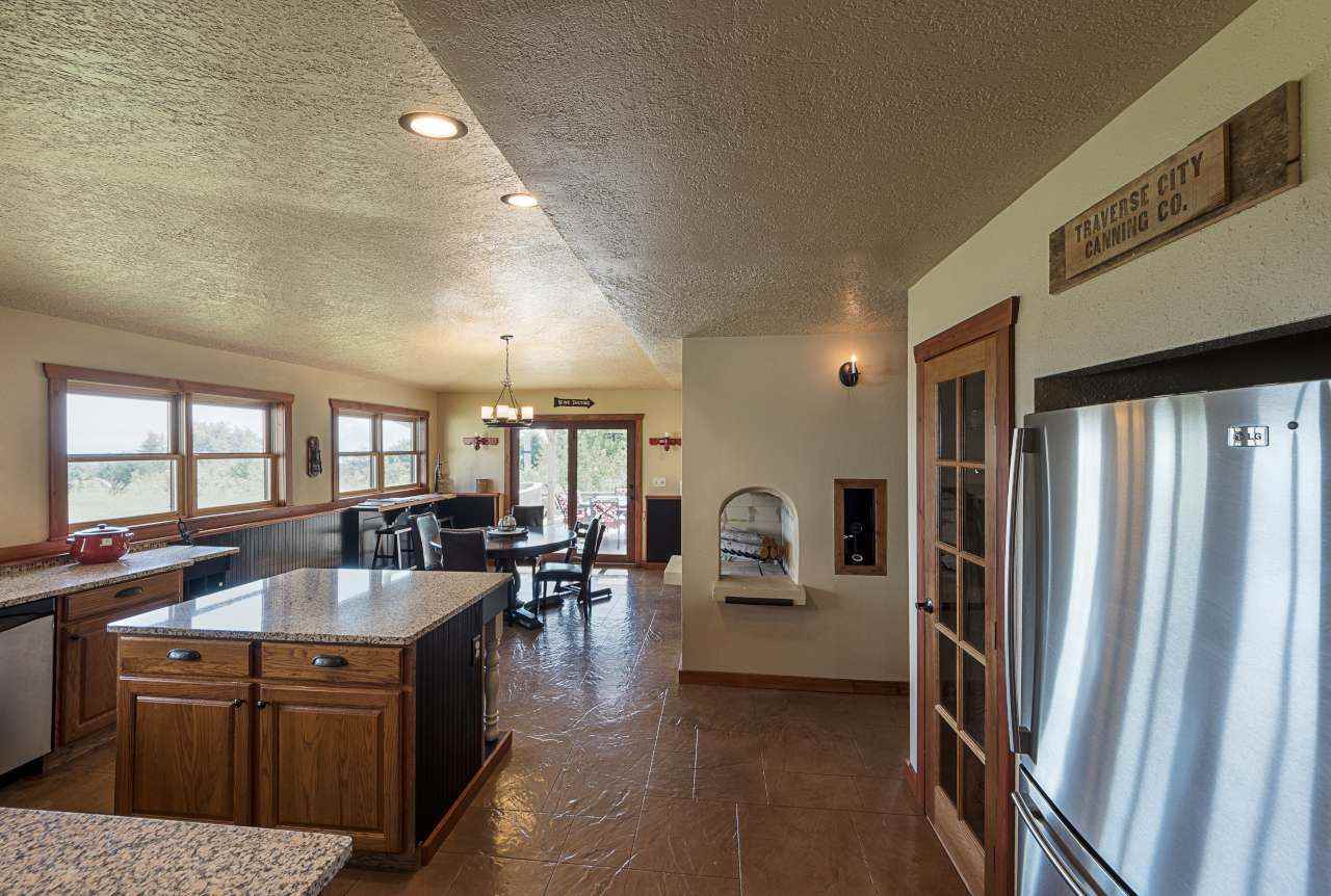 8514 East Lincoln Road Cedar, MI 49621 - Photo 27 of 65 1836042-26.JPG