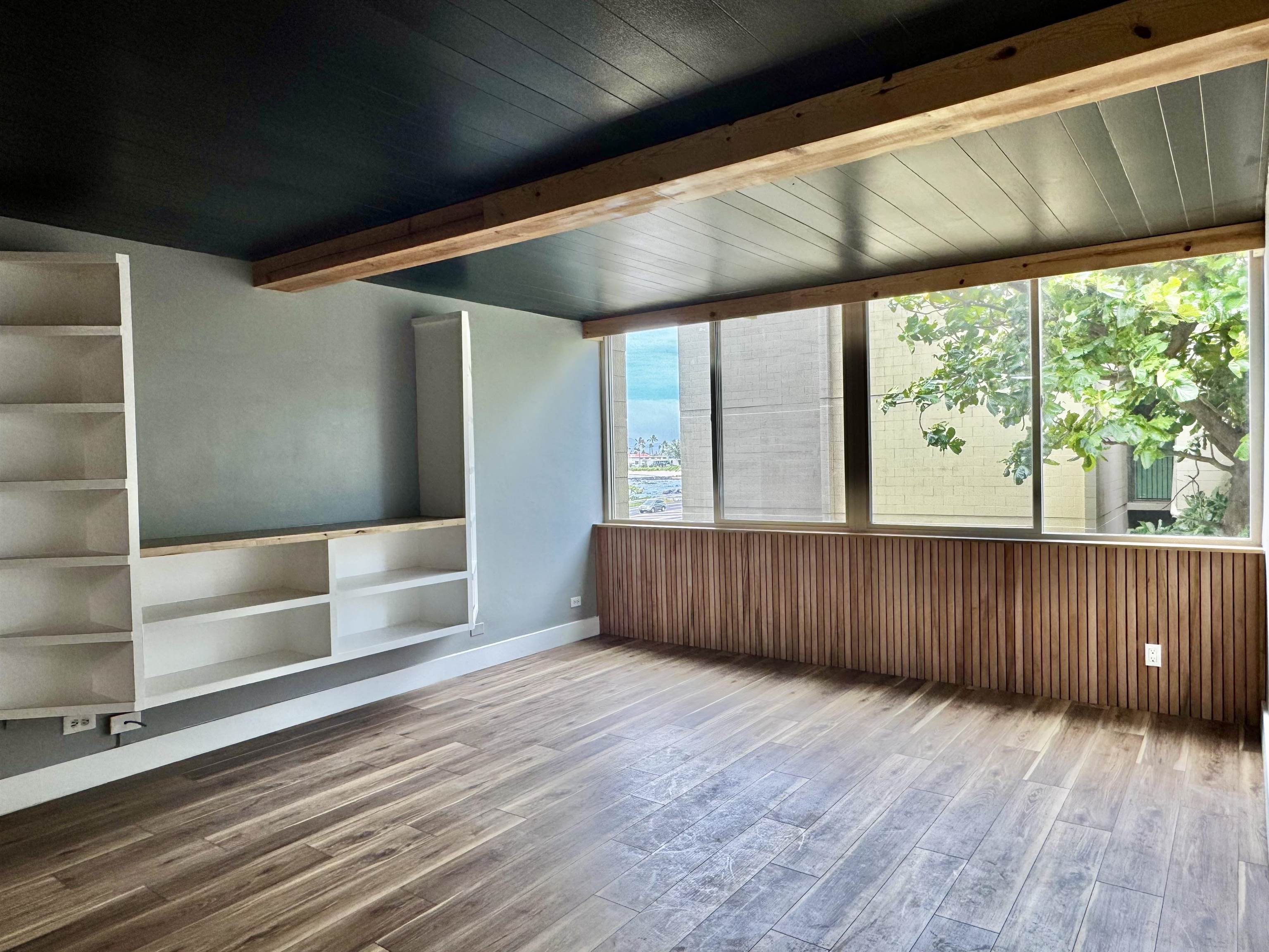 111 Kahului Beach Road, Unit D321 Kahului, HI 96732 - Photo 3 of 22 a view of outdoor space with wooden floor and windows