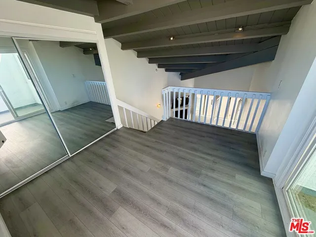 $3,850 | 14 Mast Street, Unit 2, Marina del Rey, CA 90292