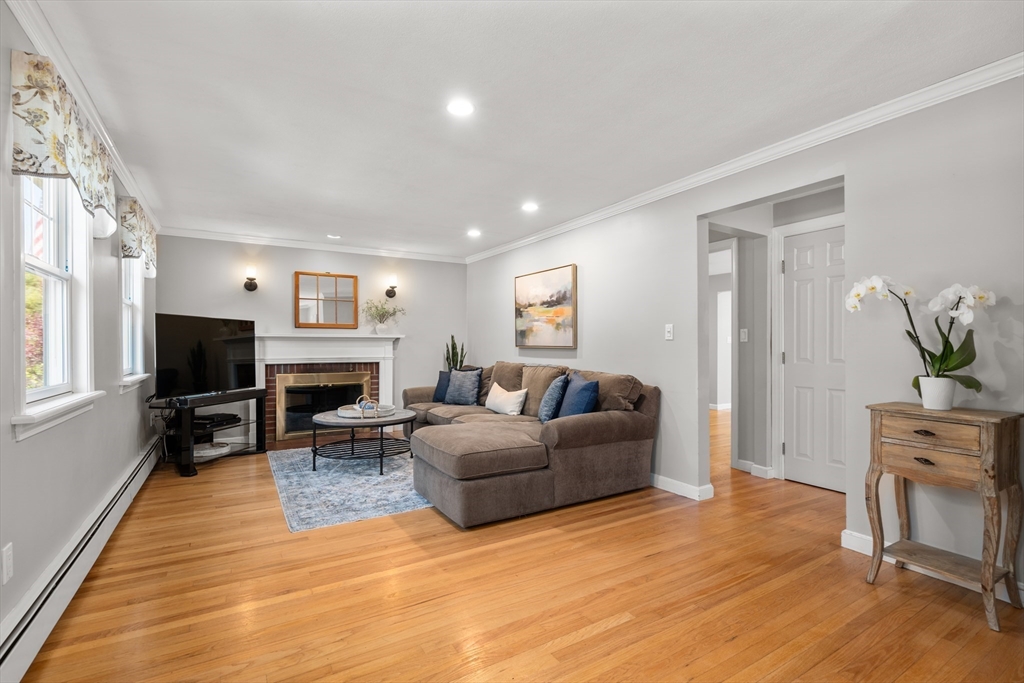 56 Landham Road Sudbury, MA 01776 - Photo 6 of 39 Gallery Image 6