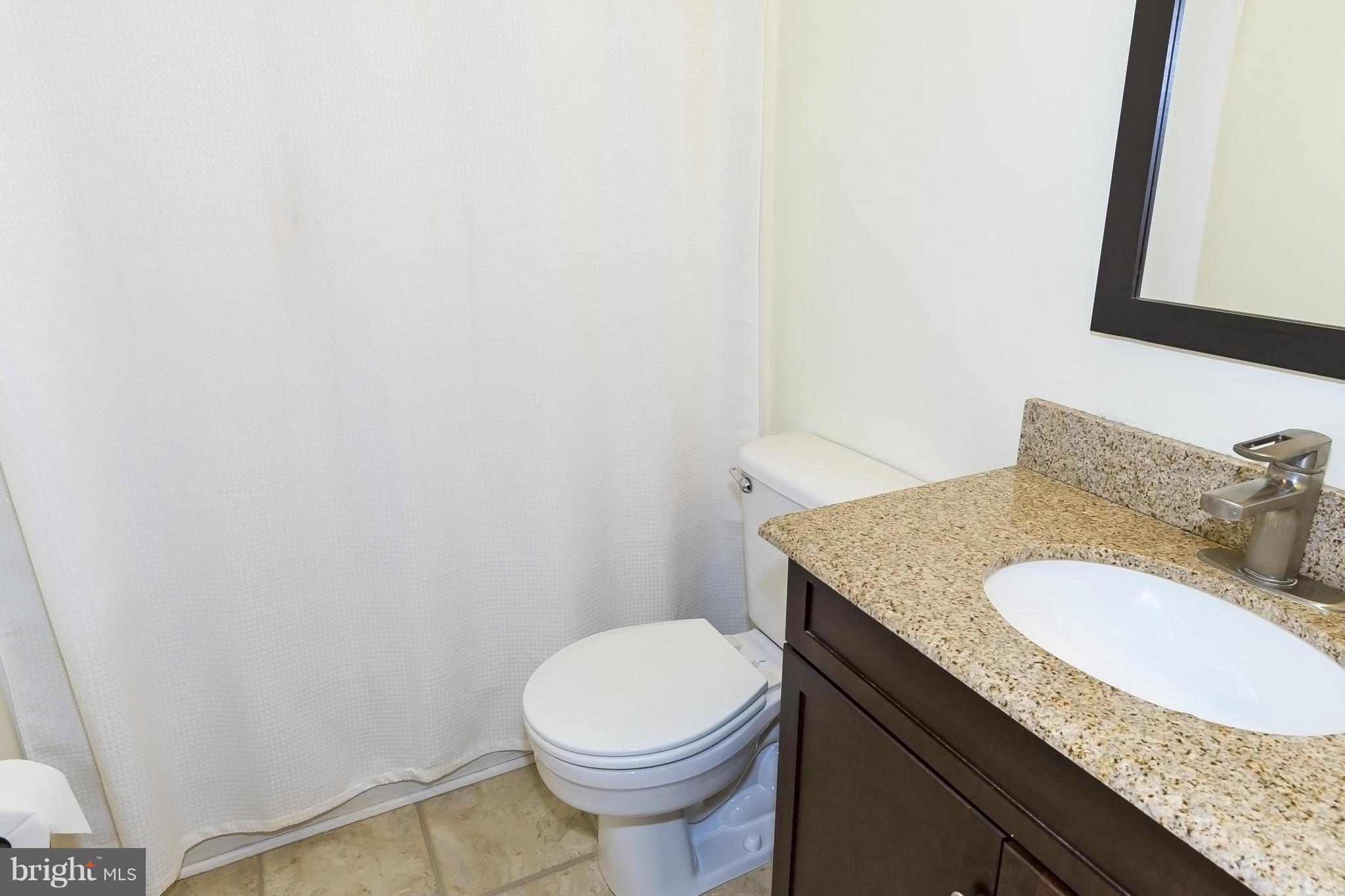 2122 Frederick Road Baltimore, MD 21228 - Photo 15 of 25 Bath
