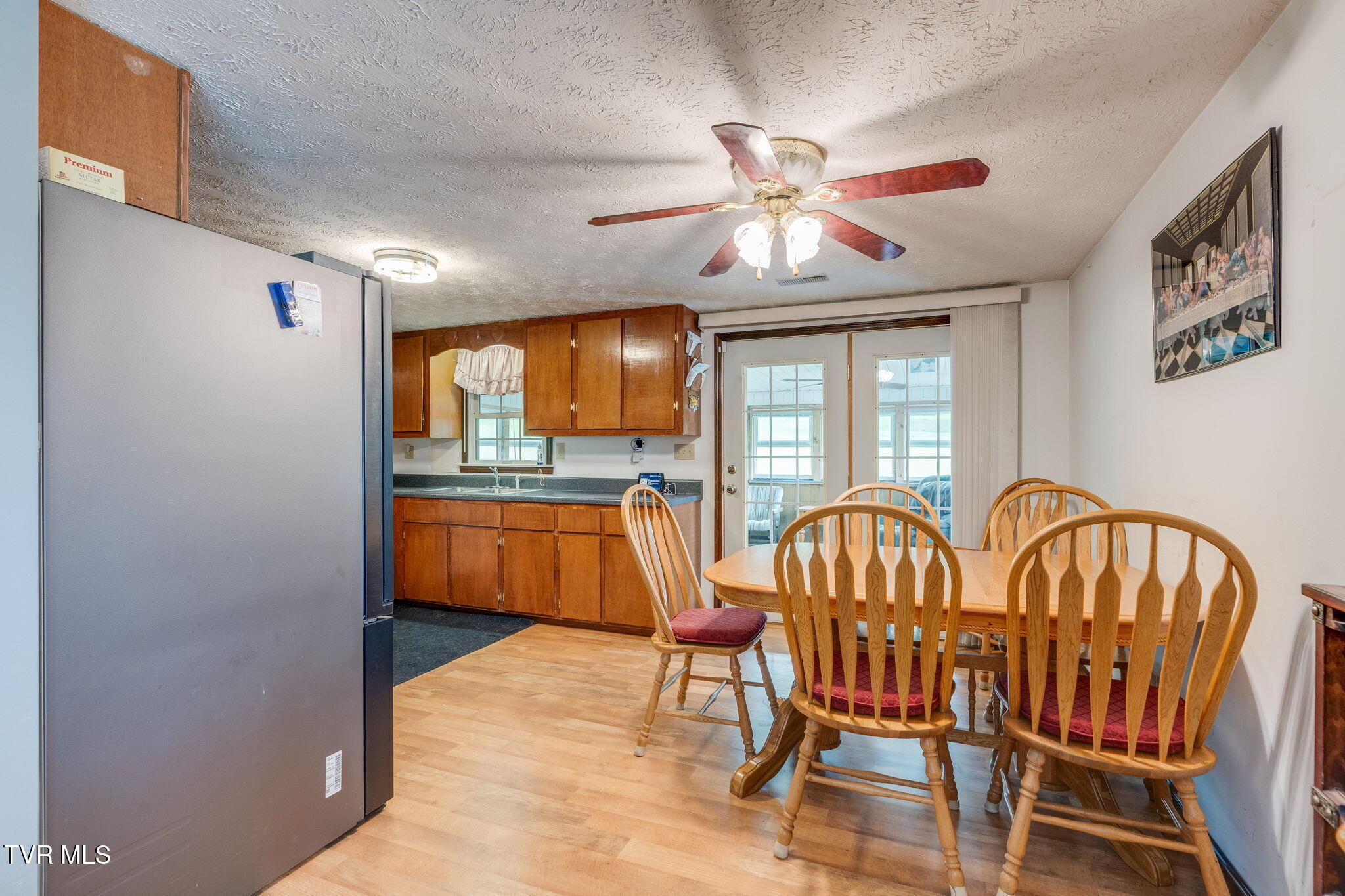 132 Old Country Road Church Hill, TN 37642 - Photo 8 of 46 8O