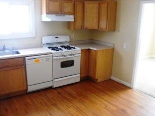 129 South 11th Street Rochelle, IL 61068 - Photo 5 of 6