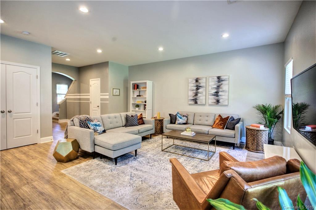 1200 Skyview Road Charlotte, NC 28208 - Photo 6 of 28 Gallery Image 6