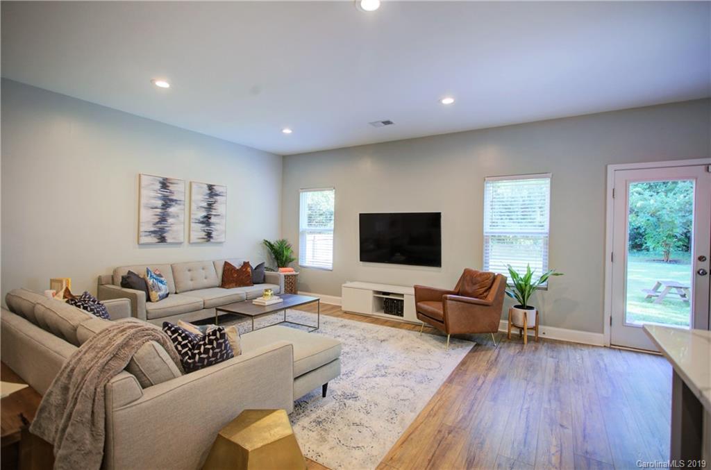 1200 Skyview Road Charlotte, NC 28208 - Photo 7 of 28 Gallery Image 7