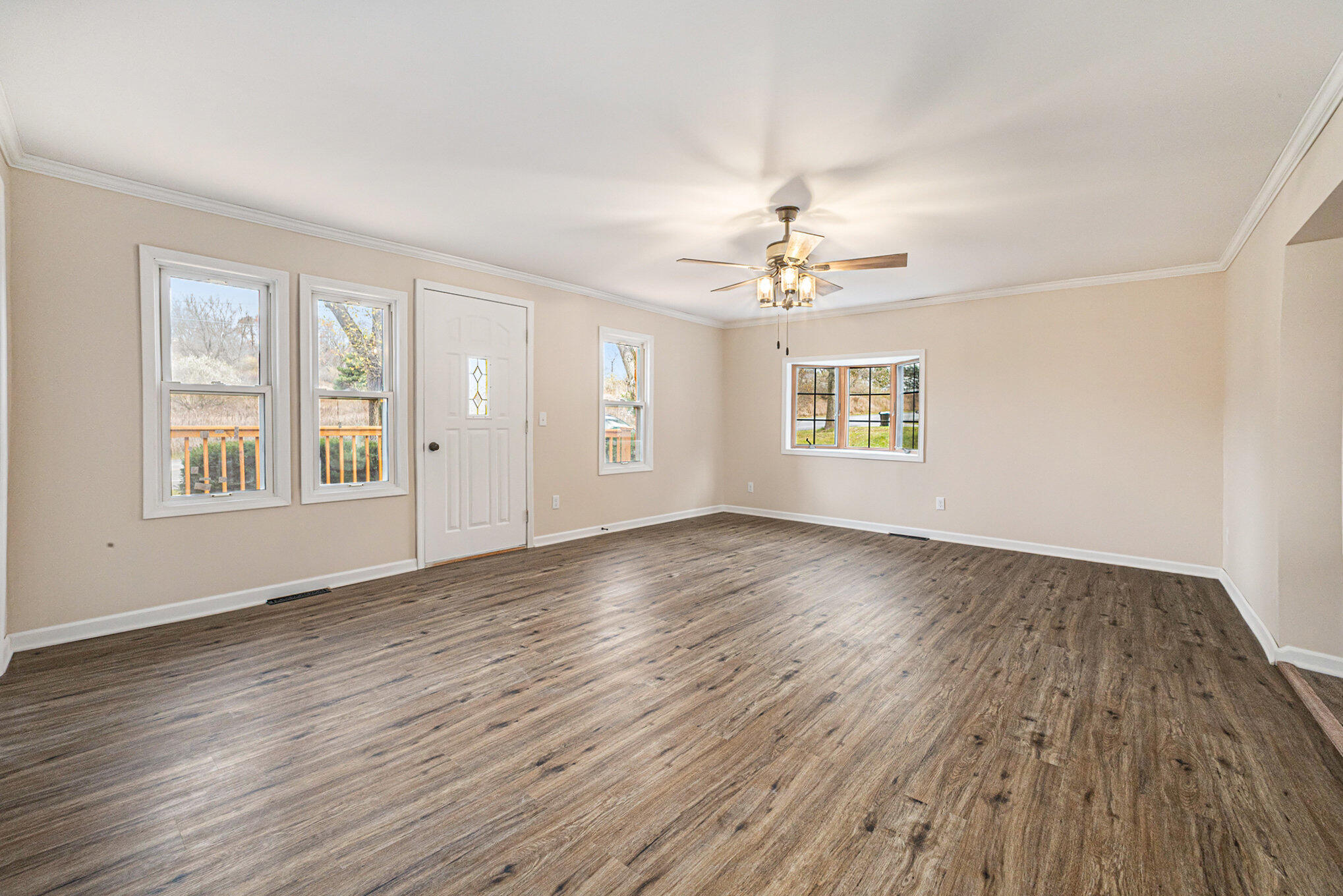 1531 West Stanton Road Stanton, MI 48888 - Photo 11 of 31 Living room