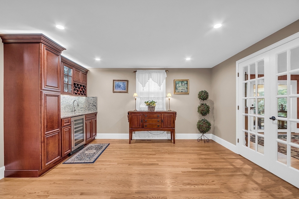 33 School Street Dunstable, MA 01827 - Photo 12 of 42