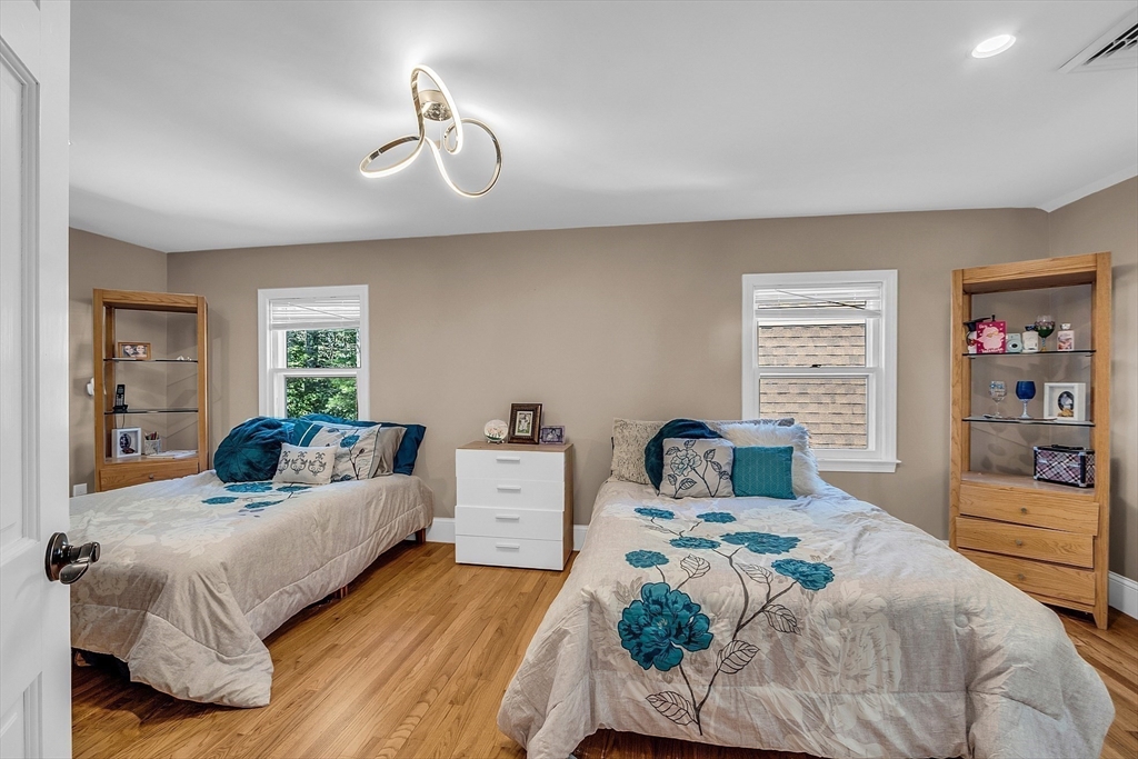 33 School Street Dunstable, MA 01827 - Photo 18 of 42