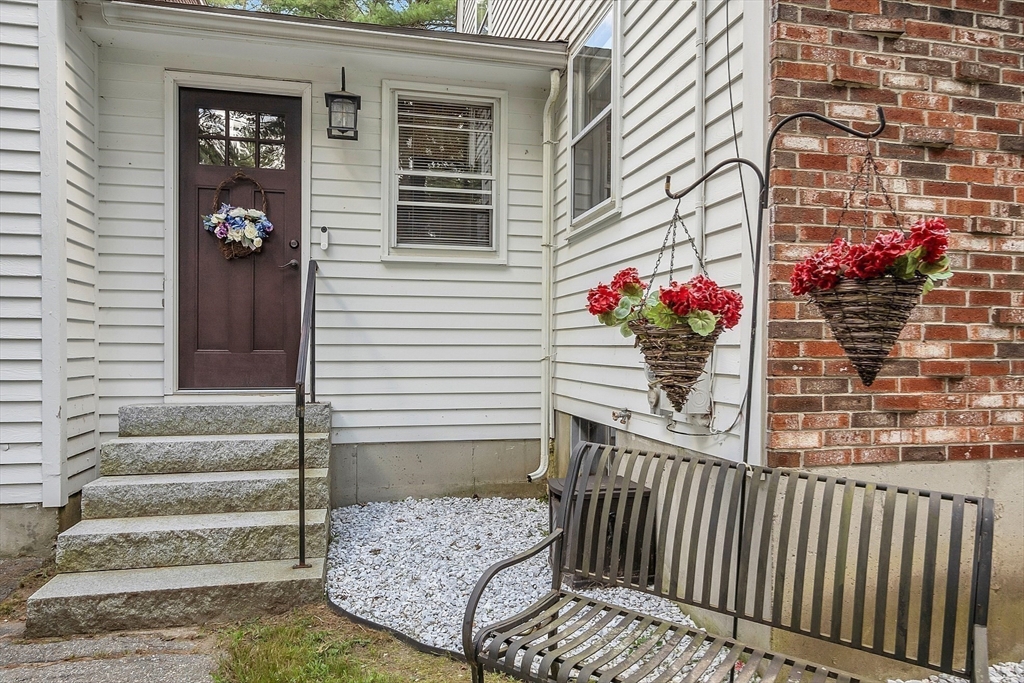 33 School Street Dunstable, MA 01827 - Photo 2 of 42