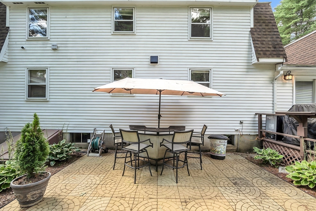 33 School Street Dunstable, MA 01827 - Photo 33 of 42