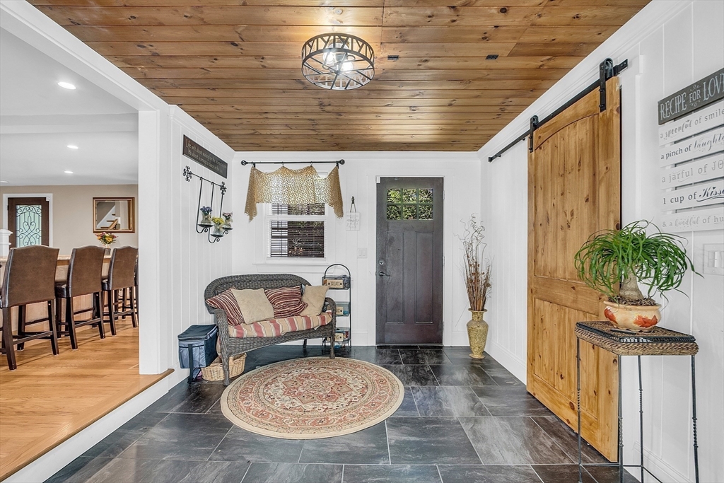 33 School Street Dunstable, MA 01827 - Photo 4 of 42