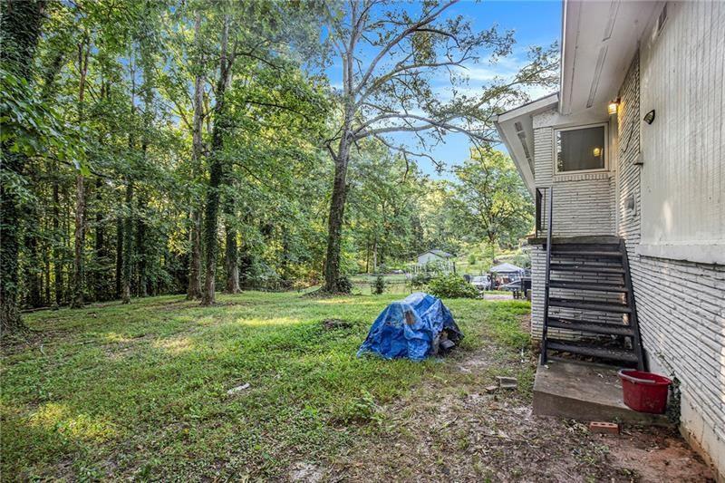 2210 Rhinehill Road Southeast Atlanta, GA 30315 - Photo 12 of 16