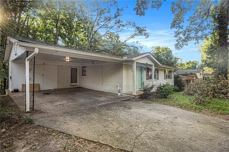 2210 Rhinehill Road Southeast Atlanta, GA 30315 - Photo 2 of 16