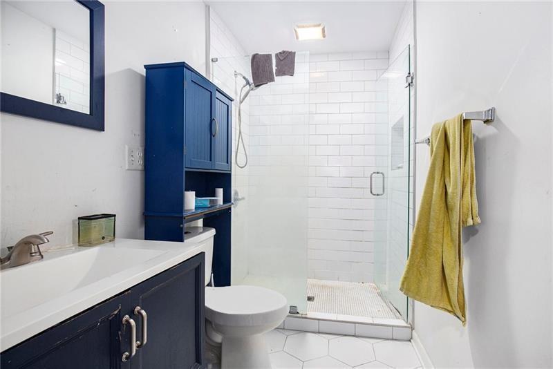 2210 Rhinehill Road Southeast Atlanta, GA 30315 - Photo 7 of 16