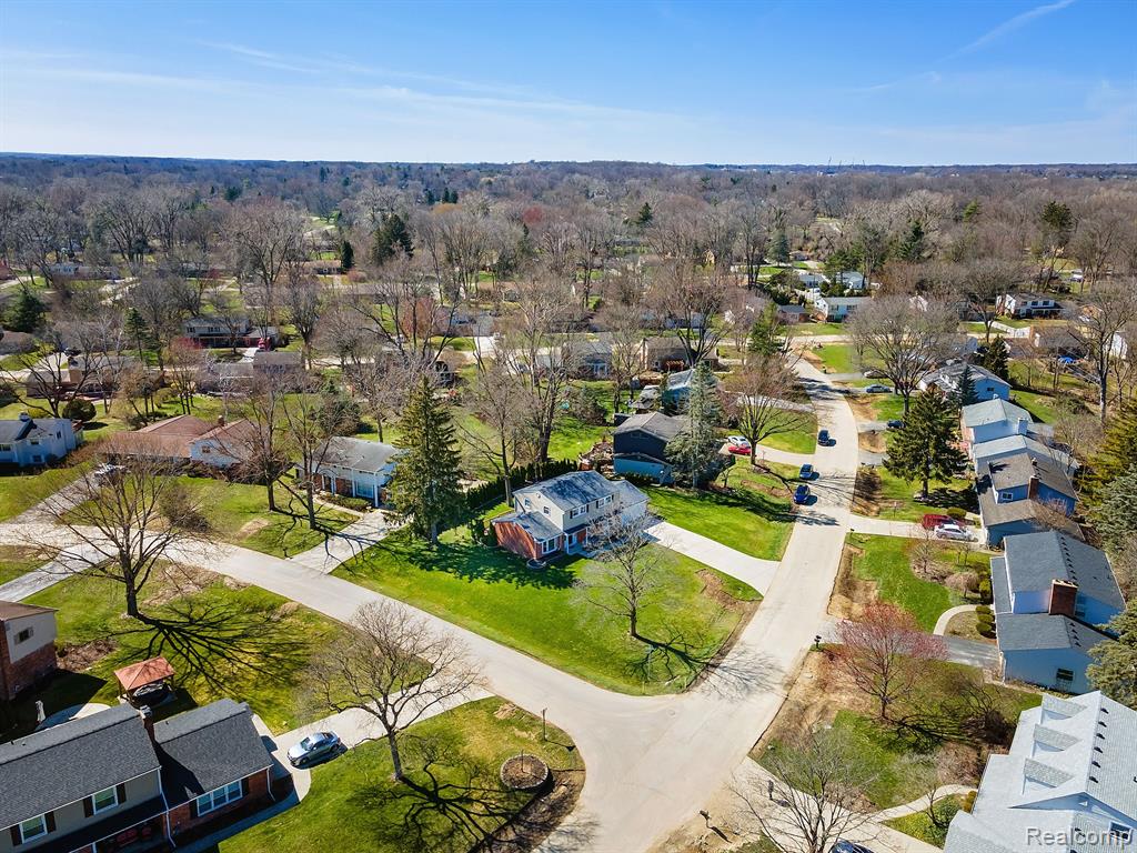 30323 Wicklow Road Farmington Hills, MI 48334 - Photo 30 of 33