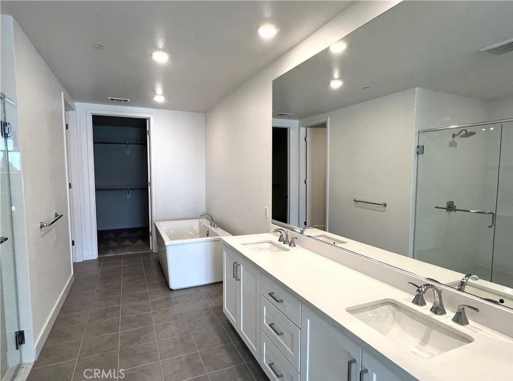 2409 Rivington Irvine, CA 92612 - Photo 18 of 46 Gallery Image 18