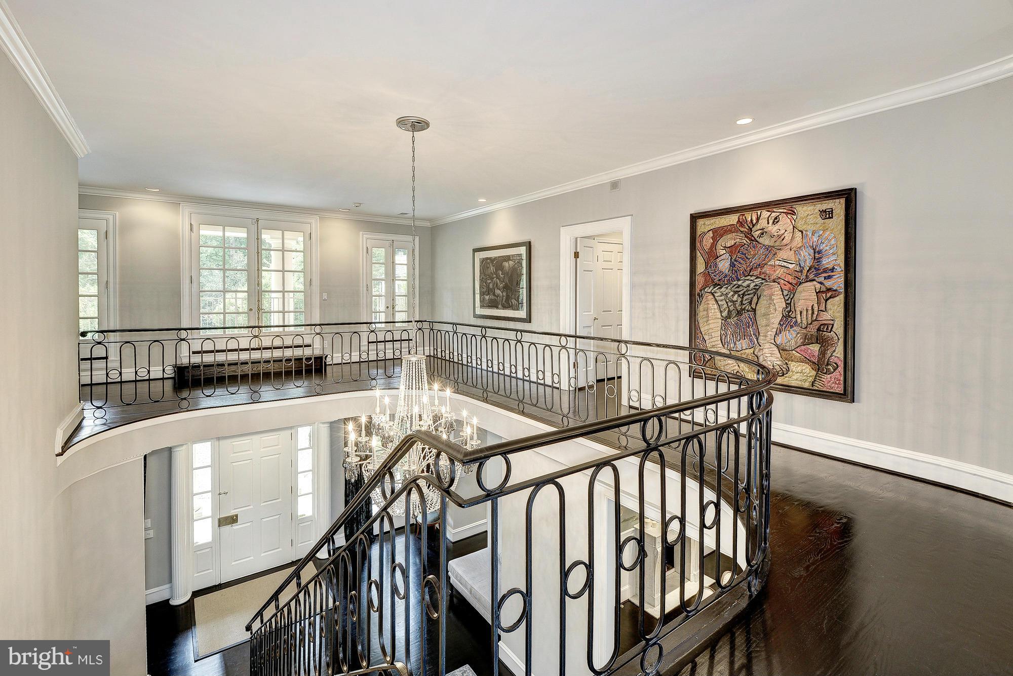 626 Chain Bridge Road McLean, VA 22101 - Photo 16 of 30 Second Level Landing