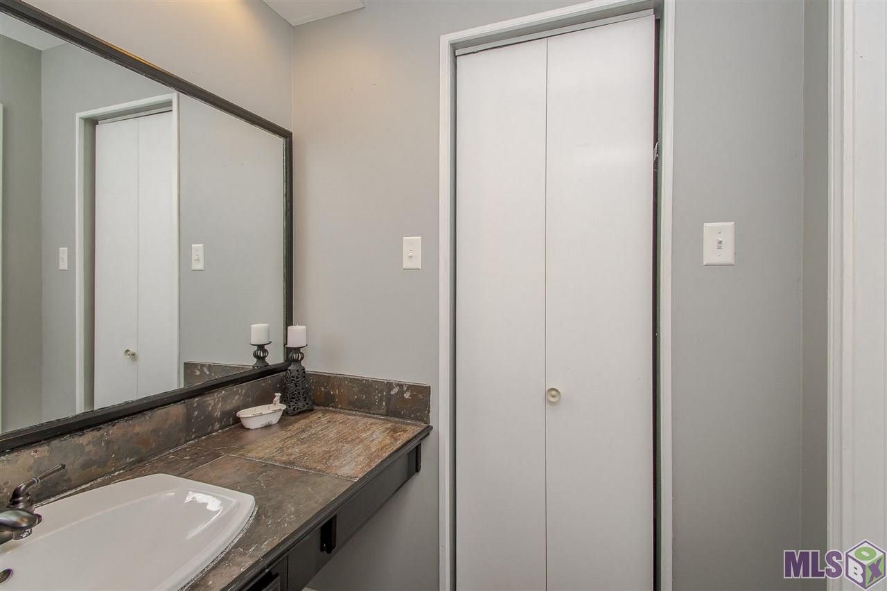 2222 Cedar Way Baton Rouge, LA 70806 - Photo 17 of 31 Gallery Image 17