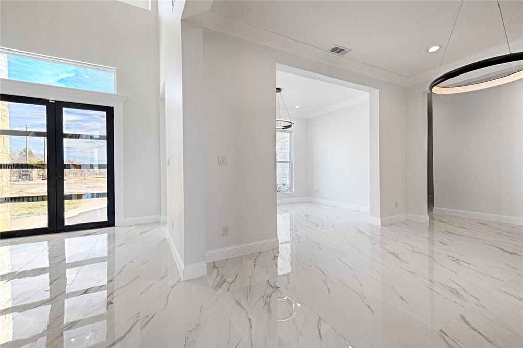 3611 Jacks Loop Midlothian, TX 76065 - Photo 3 of 39