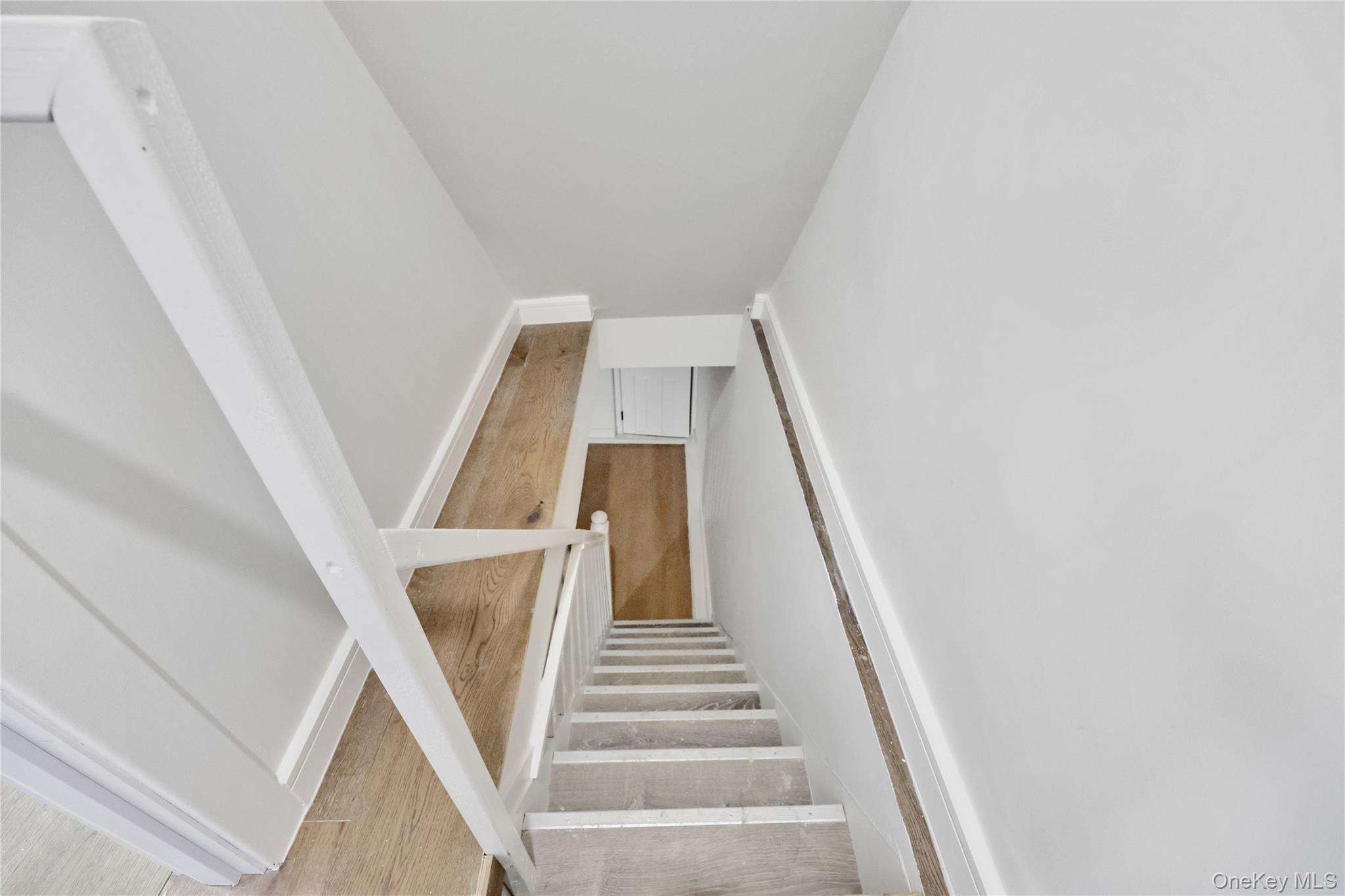 962 East 221st Street Bronx, NY 10469 - Photo 13 of 33