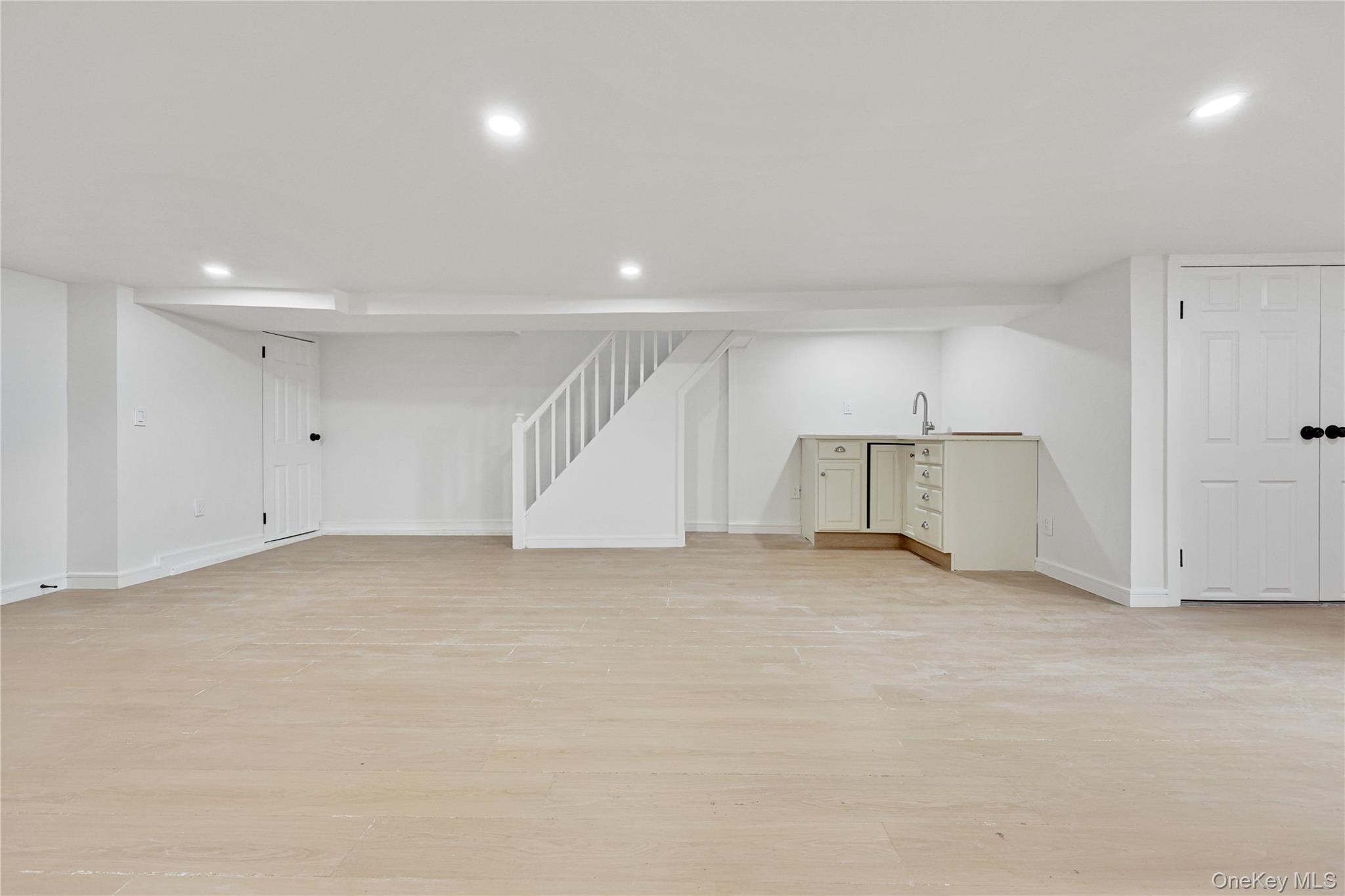 962 East 221st Street Bronx, NY 10469 - Photo 16 of 33