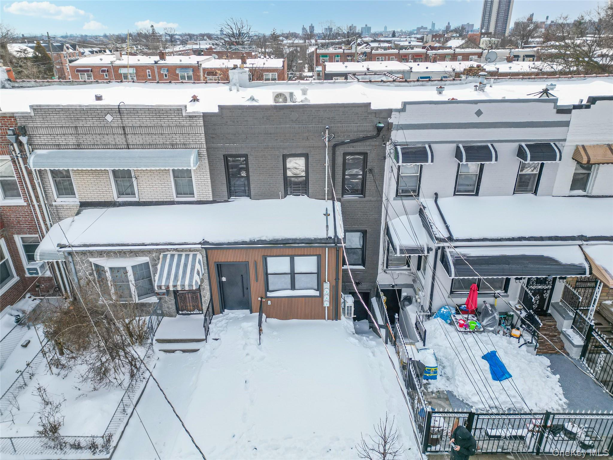 962 East 221st Street Bronx, NY 10469 - Photo 30 of 33