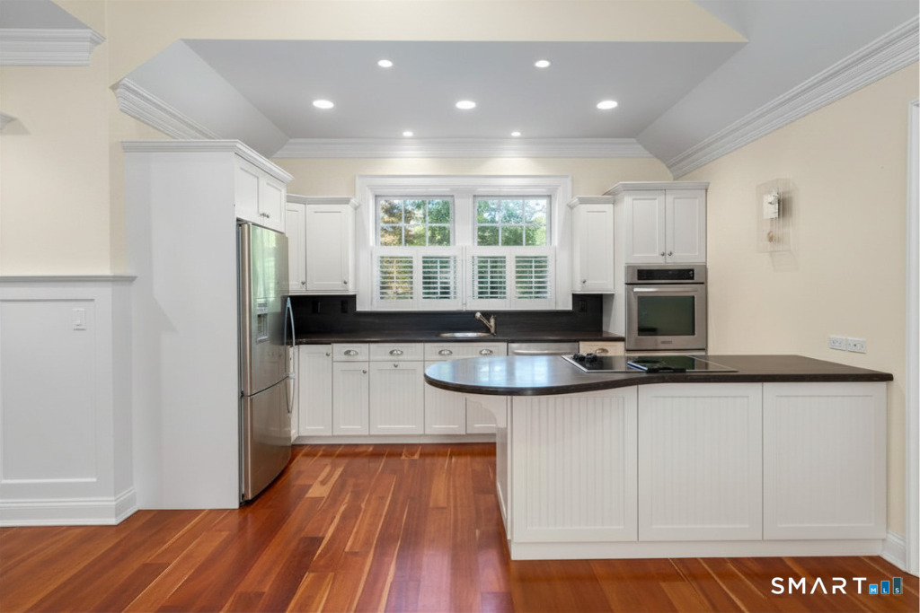 530 Flax Hill Road Norwalk, CT 06854 - Photo 1 of 13