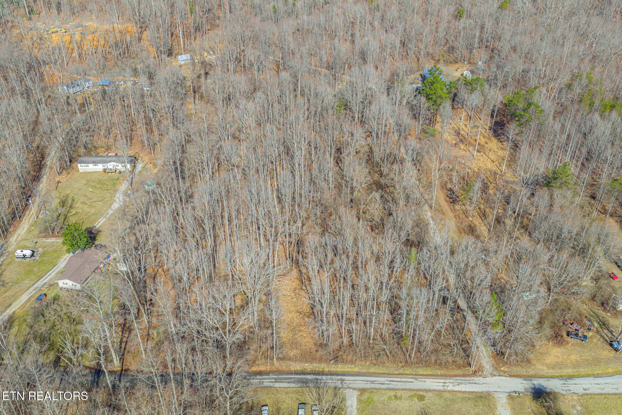 Bazel Road, Unit 63 00 Harriman, TN 37748 - Photo 3 of 8 4-web-or-mls-Bazel Road-4