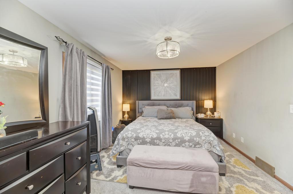 202 North Bridge Road DeKalb, IL 60115 - Photo 17 of 32