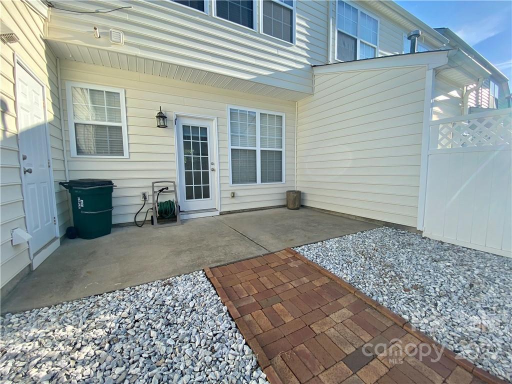 514 Bent Leaf Court, Unit 11 Fort Mill, SC 29708 - Photo 18 of 22 a front view of a house with a yard